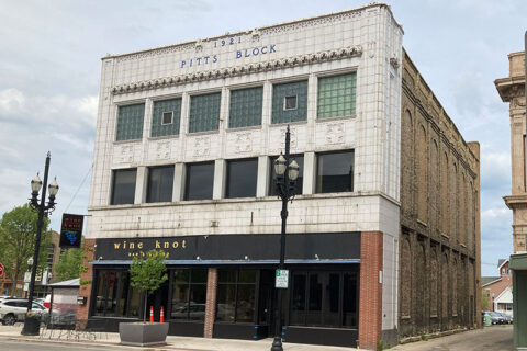 Looking back at the 5600 block of Sixth Avenue, east side - Kenosha.com